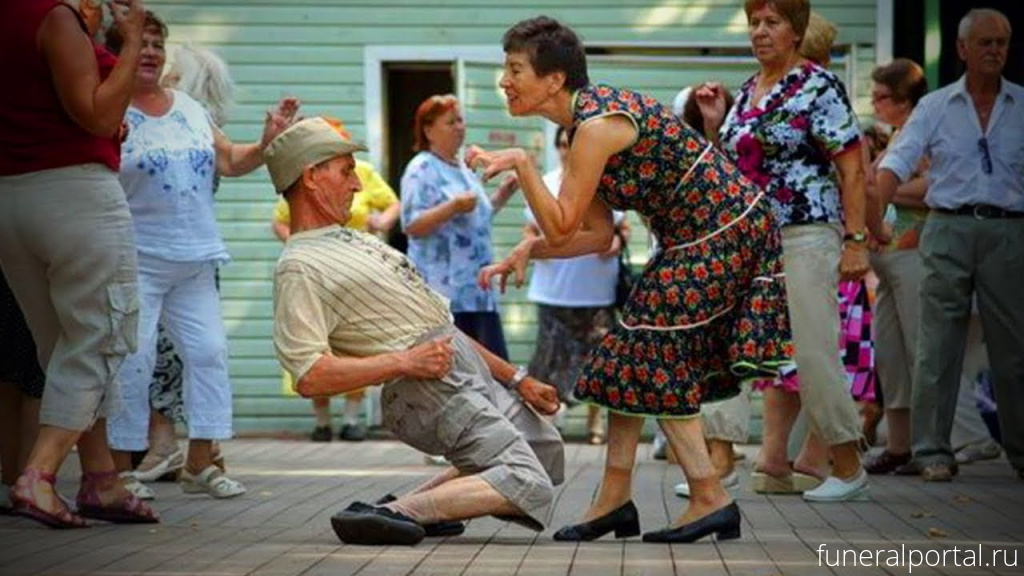 В жизни пожилого человека очень важно научиться обходиться без лекарств - Александр Румянцев
