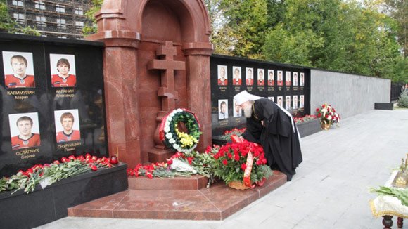 Похоронные бюро судятся за памятник погибшим хоккеистам "Локомотива" - Похоронный портал