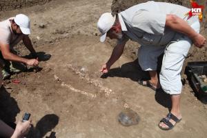 На Ставрополье нашли захоронение древнего мастера, шедшего в Европу - Похоронный портал