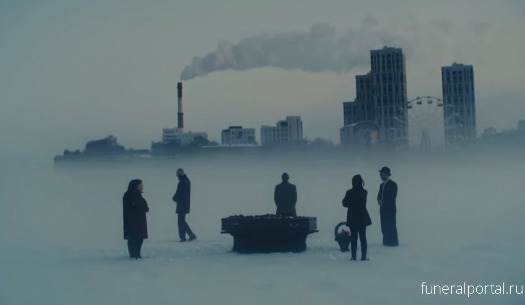 "Никакого будущего": клип японской группы с гробом снимали на набережной Владивостока - Похоронный портал