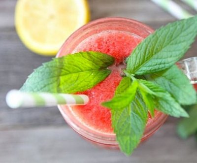 4 самых эффективных фруктово-овощных коктейля для выведения токсинов из почек