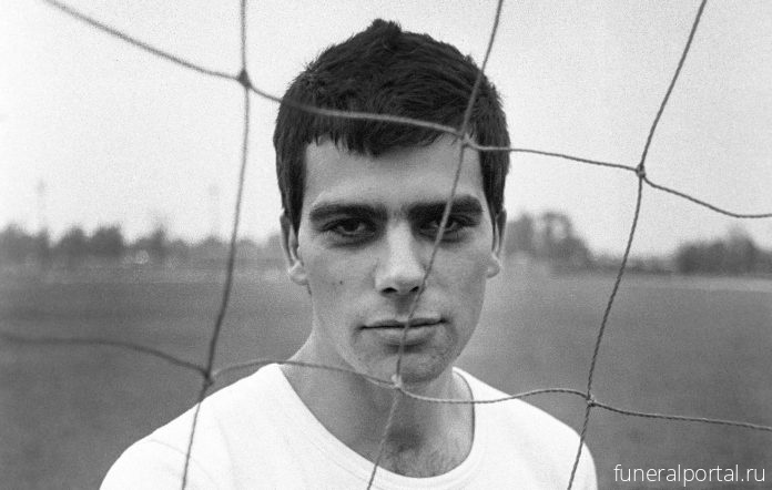 Alan Rankine of The Associates has died aged 64 - Похоронный портал