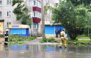 На Сахалине один человек погиб и восемь получили травмы в результате циклона - Похоронный портал