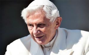 Бенедикт XVI задумывается о смерти и готовится к ней – архиепископ Генсвайн - Похоронный портал