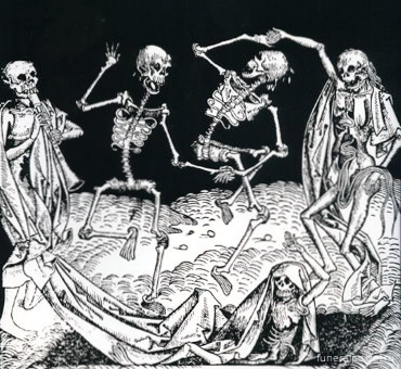 Танцы у могилы: смех над мертвыми или скорбь о них?