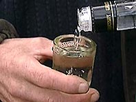 Когнитивные нарушения у пожилых людей связали с употреблением алкоголя
