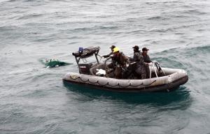 Спасатели возобновили операцию по поднятию со дна Яванского моря фюзеляжа самолета AirAsia - Похоронный портал