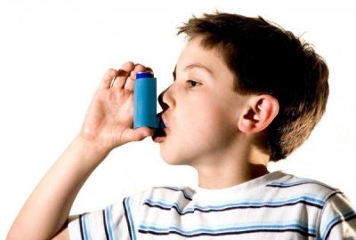 Жизнь в городе увеличивает риск развития астмы у детей из бедных семей