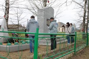 Смоленские активисты ОНФ провели мониторинг состояния воинских захоронений в Ярцевском районе - Похоронный портал