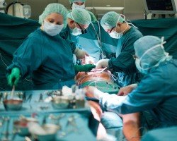 Челябинские хирурги провели уникальную операцию - Похоронный портал