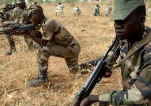 Двенадцать солдат в Нигерии приговорили к смертной казни за мятеж - Похоронный портал