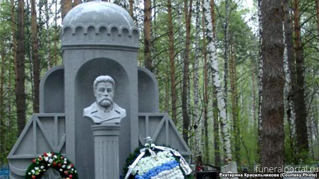 Как и почему большевики сносили старые кладбища