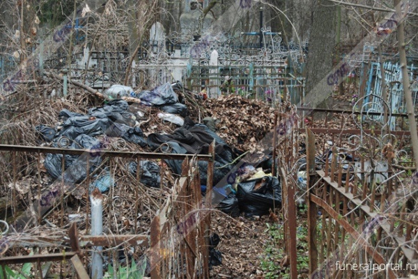 Курск. Старейшее кладбище «Херсонское» заросло мусором - Похоронный портал