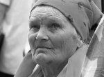 Умерла героиня "оранжевой революции" баба Параска - Похоронный портал