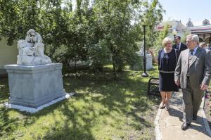 Губернатор Ростовской области поручил сохранить таганрогский некрополь - Похоронный портал
