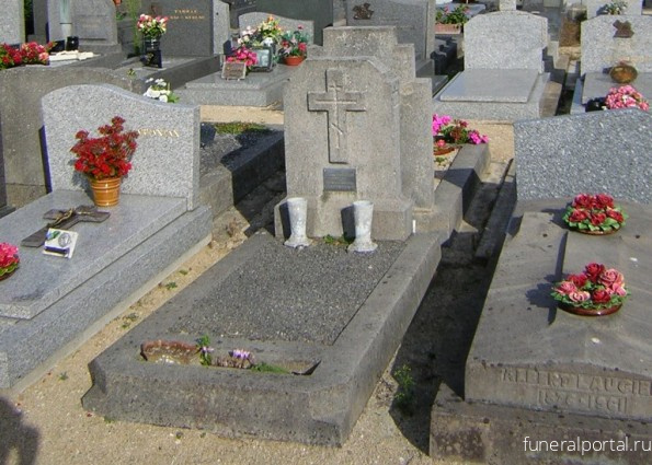 Русские могилы на кладбище французского города Сен-Бриак