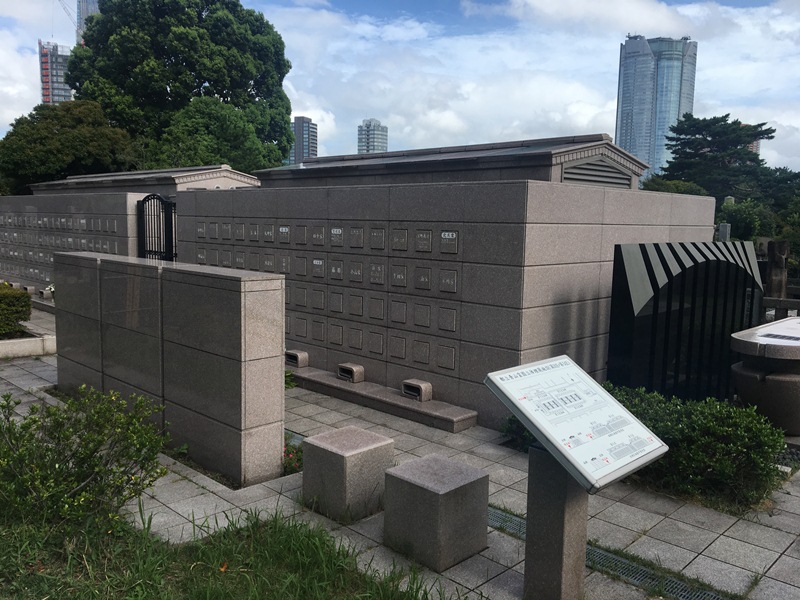 кладбище-Aoyama-япония-18.JPG
