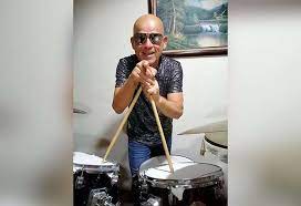 Muere Víctor 'Kuarta' Pacheco, integrante de la banda Chiqui Chiqui | Teletica