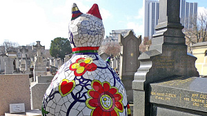 The Montparnasse cemetery also features unusual sculptures by Niki de St. Phalle, which adorn the graves of two of her friends. This one is titled "Le Chat," or "The Cat." Ulrike Lemmin-Woolfrey