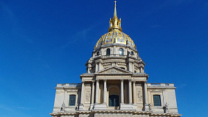Short of the Pyramids (not the Louvre's but Egypt's) you'd be hard-pushed to find a grander tomb for a former head of state, in this case Napoleon Bonaparte. Ulrike Lemmin-Woolfrey